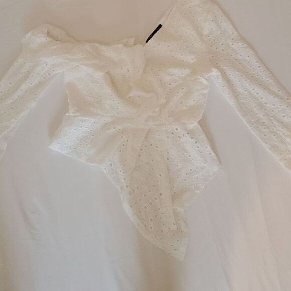 White shirt, off the sholder, for women - Picture 1 of 5